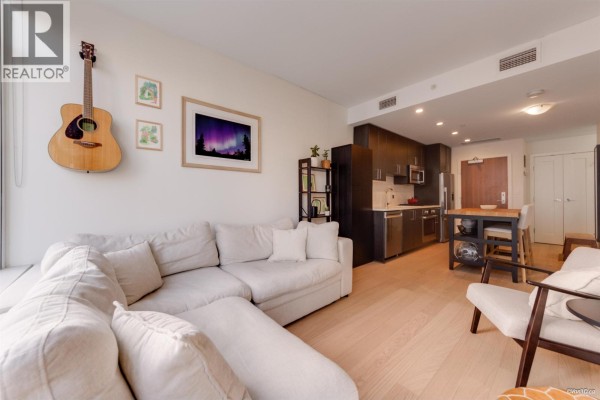 801 38 W 1st Avenue, Vancouver
