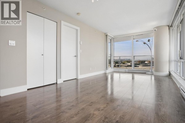 801 4189 Halifax Street, Burnaby, BC V5C0H9 Photo 2