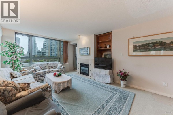 801 4888 Hazel Street, Burnaby, BC V5H4T4 Photo 4