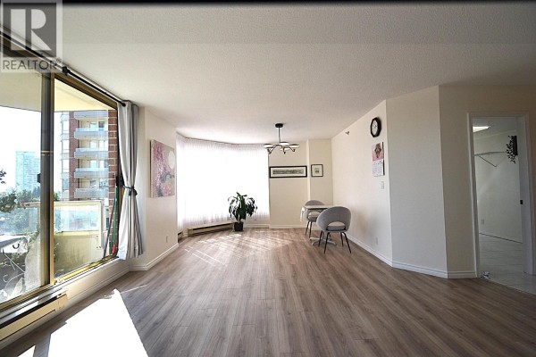 801 738 Farrow Street, Coquitlam, BC V3J7V4 Photo 4