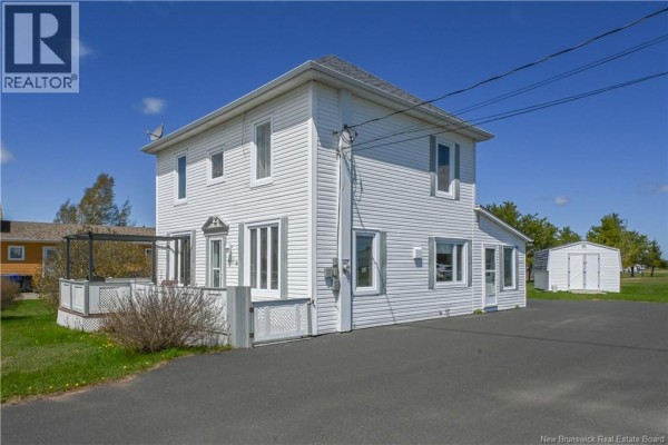 Bath (# pieces 1-6) - 801 Route 113, Inkerman, NB E8P1E8 Photo 2