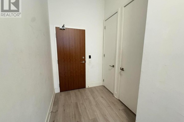 802 - 111 St Clair Avenue W, Toronto, ON, photo 2