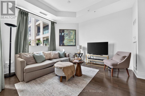 802 - 23 Glebe Road W, Toronto, ON, photo 2