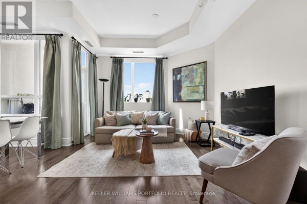 802 - 23 Glebe Road W, Toronto, ON, photo 3