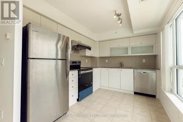 802 - 275 Yorkland Road, Toronto, ON, photo 3