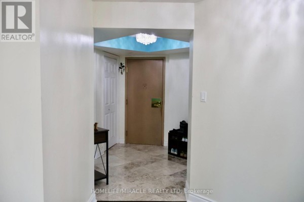 802 - 3233 Eglinton Avenue E, Toronto, ON M1J3N6 Photo 5