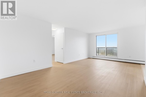 802 - 498 Queens Avenue, London East, ON N6B3K9 Photo 3