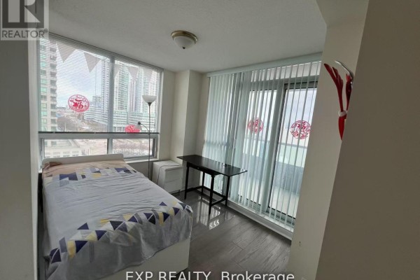 802 - 50 Brian Harrison Way, Toronto, ON M1P5J4 Photo 3