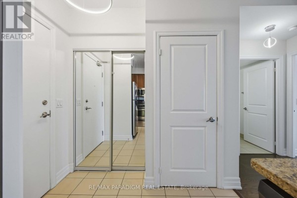 Bedroom 2 - 802 - 500 St Clair Avenue W, Toronto, ON M6C1A8 Photo 5