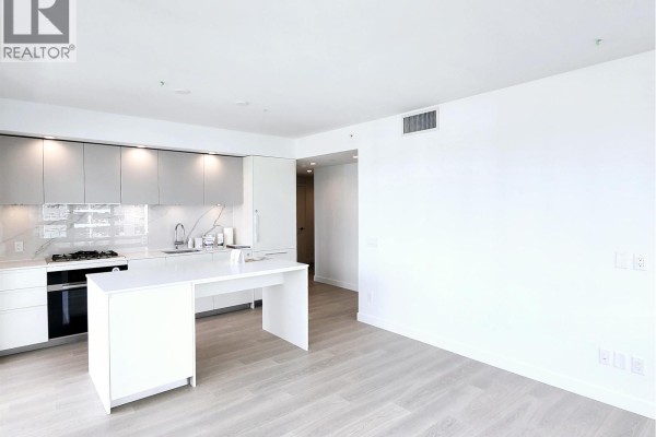 802 6538 Telford Avenue, Burnaby, BC, photo 2