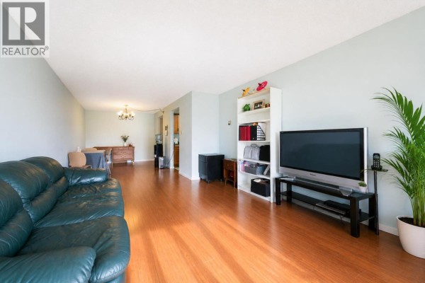 802 6595 Willingdon Avenue, Burnaby, BC V5H4E5 Photo 5