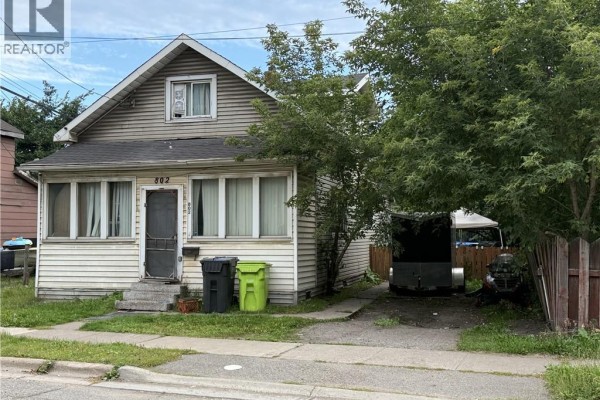 Bedroom - 802 Bonney Street, Sault Ste  Marie, ON P6C1A3 Photo 2