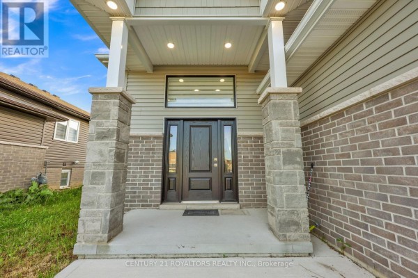 802 Keil Drive, Chatham Kent, ON, photo 3
