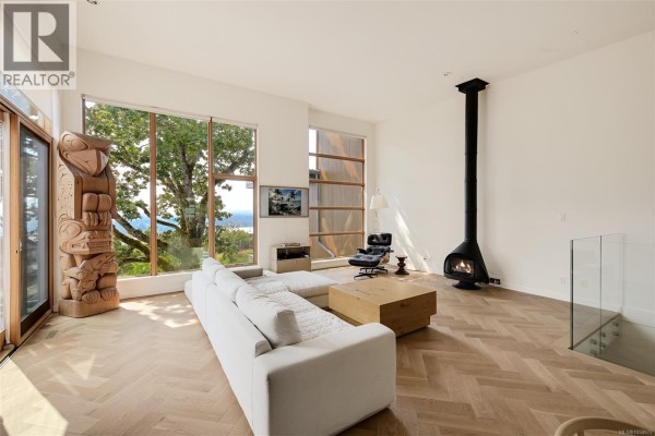 Media - 802 Rainbow Ridge Lane, Saanich, BC V8X0A6 Photo 3
