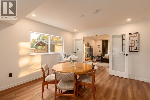 8029 Westlake Street, Burnaby, BC V5A2A9 Photo 4