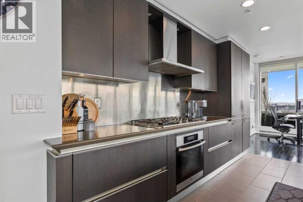 Kitchen - 803, 433 11 Avenue Se, Calgary, AB T2G0C7 Photo 3