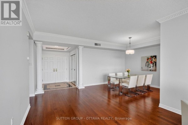 Living room - 803 - 1480 Riverside Drive, Ottawa, ON K1G5H2 Photo 5