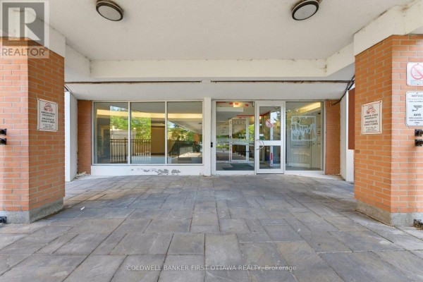 803 - 2000 Jasmine Crescent, Ottawa, ON K1J8K4 Photo 4
