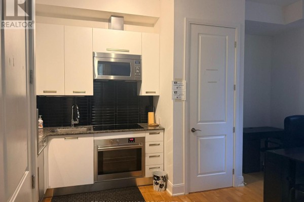 803 - 21 Balmuto Street, Toronto, ON, photo 2