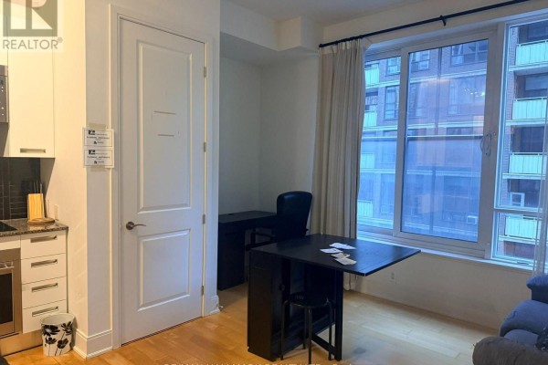803 - 21 Balmuto Street, Toronto, ON, photo 3