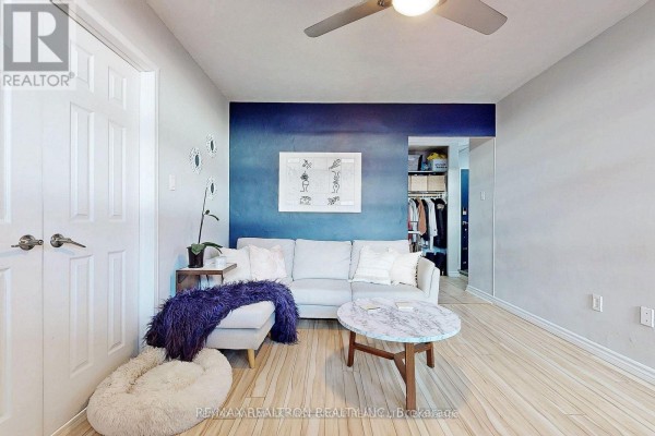 Dining room - 803 - 2245 Eglinton Avenue E, Toronto, ON M1K2N3 Photo 2