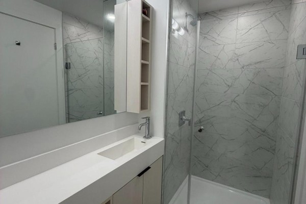 Bedroom - 803 - 252 Church Street, Toronto, ON M5B0E6 Photo 4