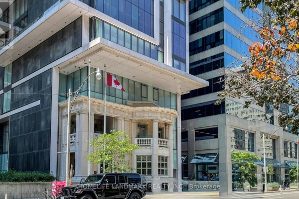 803 - 426 University Avenue, Toronto, ON, photo 2