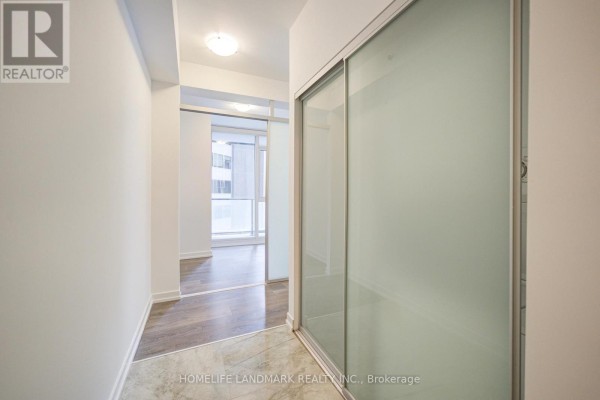 Primary Bedroom - 803 - 426 University Avenue, Toronto, ON M5G1S9 Photo 4