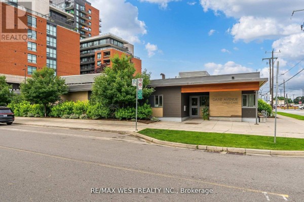 Kitchen - 803 - 830 Lawrence Avenue, Toronto, ON M6A0A2 Photo 3