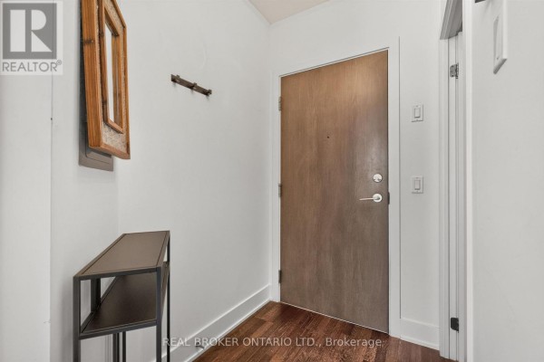 803 - 90 Trinity Street, Toronto, ON M5A0E4 Photo 2