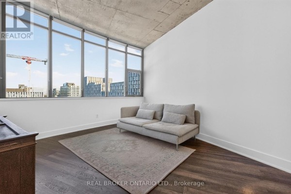803 - 90 Trinity Street, Toronto, ON M5A0E4 Photo 4
