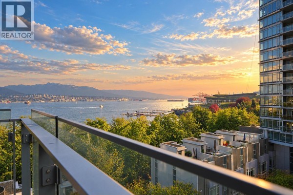 803 1281 W Cordova Street, Vancouver, BC V6C3R5 Photo 2