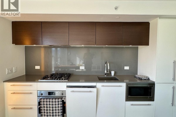 803 150 E Cordova Street, Vancouver, BC V6A0E7 Photo 2