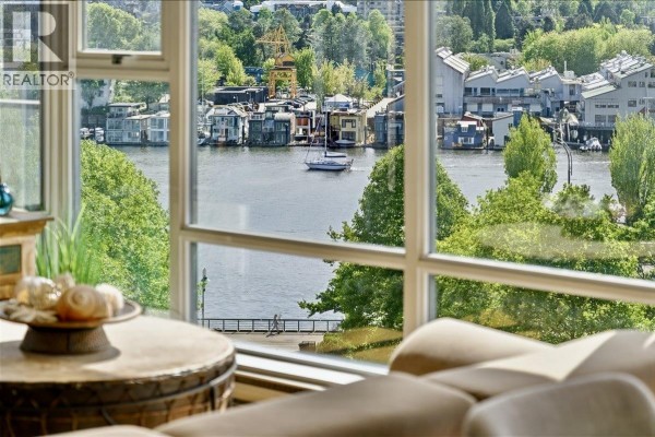 803 455 Beach Crescent, Vancouver, BC V6Z3E5 Photo 4