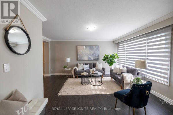 803 Fairview Avenue, Pickering, ON, photo 2
