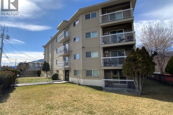 Storage - 803 Fairview Road Unit# 203, Penticton, BC V2A5Y7 Photo 2
