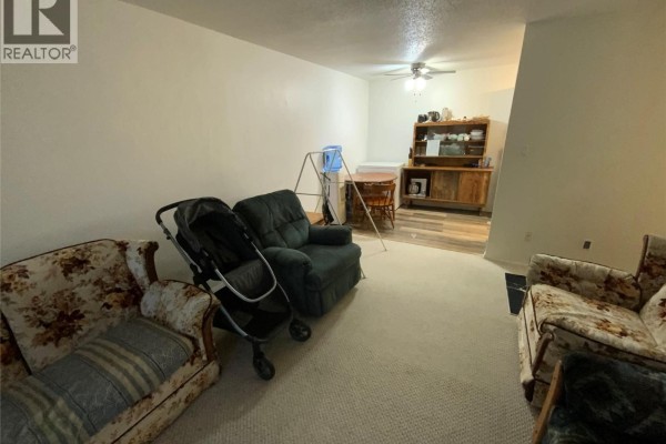 Living room - 803 Fairview Road Unit# 203, Penticton, BC V2A5Y7 Photo 5