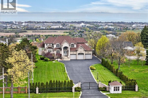 803 Ridge Road, Hamilton, ON, photo 2
