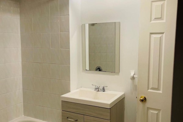 803 Sombrero Way, Mississauga, ON L5W1S8 Photo 5