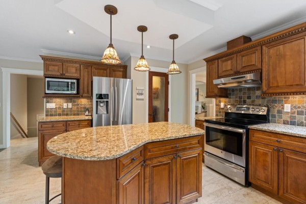 8030 153a Street, Surrey, BC V3S7X7 Photo 3