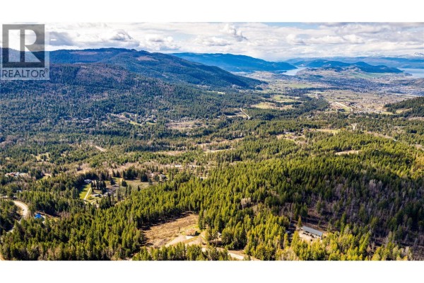 8031 Silver Star Road, Vernon, BC V1B3N1 Photo 5