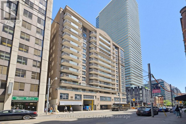 Dining room - 804 - 105 Victoria Street, Toronto, ON M5C3B4 Photo 2