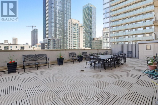 804 - 105 Victoria Street, Toronto, ON M5C3B4 Photo 5