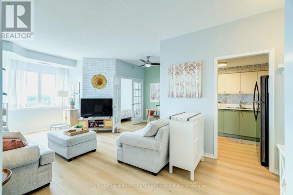 804 - 200 Limeridge Road W, Hamilton, ON, photo 3