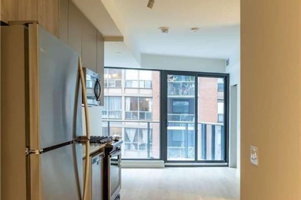 Kitchen - 804 - 2a Church Street, Toronto, ON M5E0E1 Photo 3