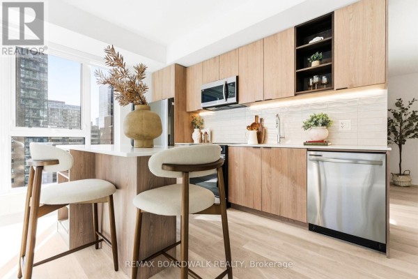 904 - 391 Slater Street, Ottawa, ON K1R0G7 Photo 5