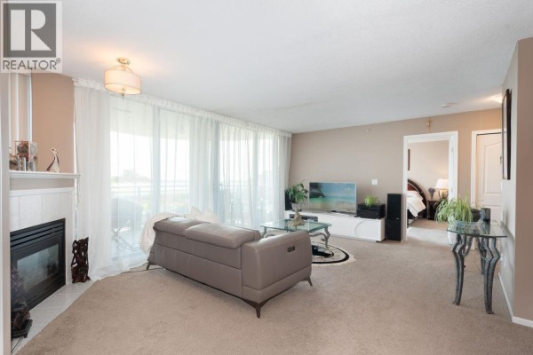804 739 Princess Street, New Westminster, BC V3M6V6 Photo 4