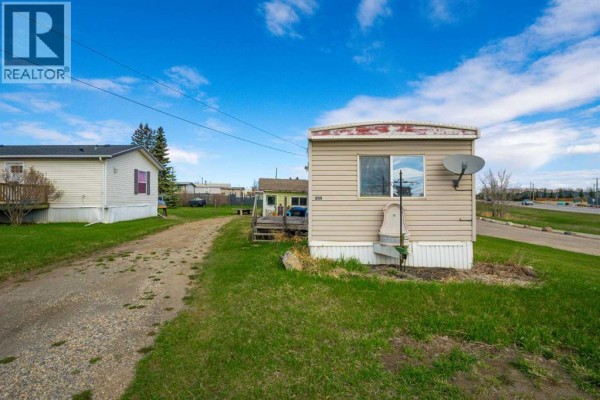 Bedroom - 804 Center Street, Carstairs, AB T0M0N0 Photo 3