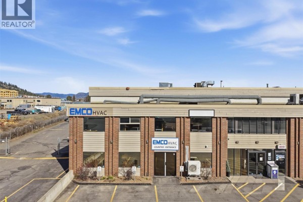 804 Laval Crescent Unit# 1, Kamloops, BC, photo 2