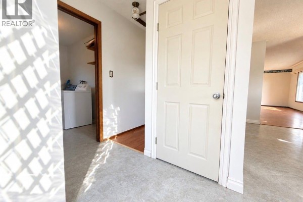 3pc Bathroom - 804 Thompson Street, Whitewood, SK S0G5C0 Photo 4